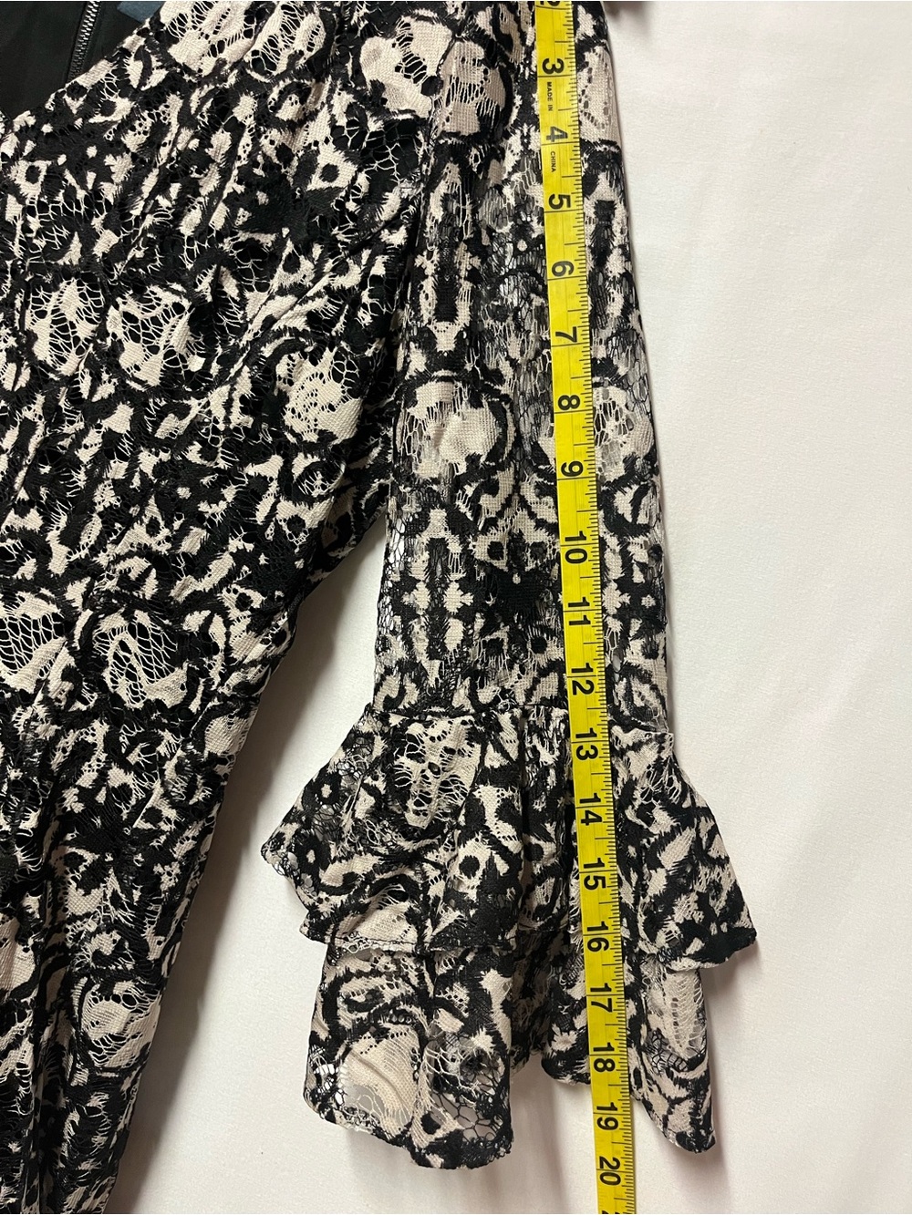 NWT Gabby Skye Lace Overlay Bell Sleeve Dress Black Cream Plum Sz 8 Dark Romance - Picture 14 of 16